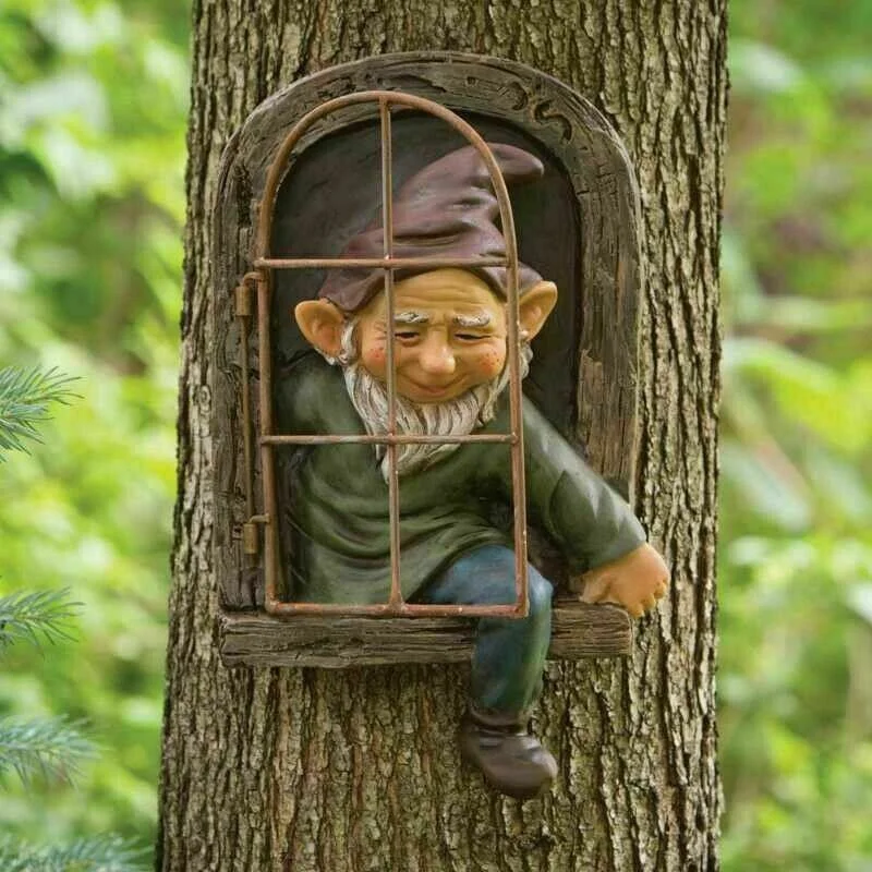 Patung Taman Nakal Elf Keluar  - Home Bargains ulasan dan harga